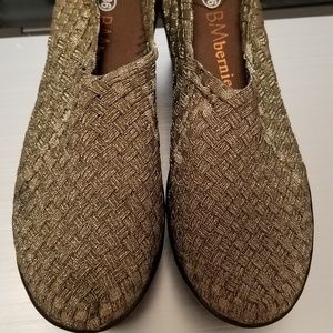 Bernie Mev. Gold Shoes very nice